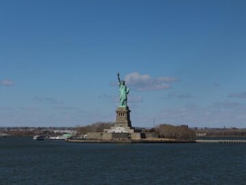 Record Immigration Surge: What It Means for America’s Future in 2023